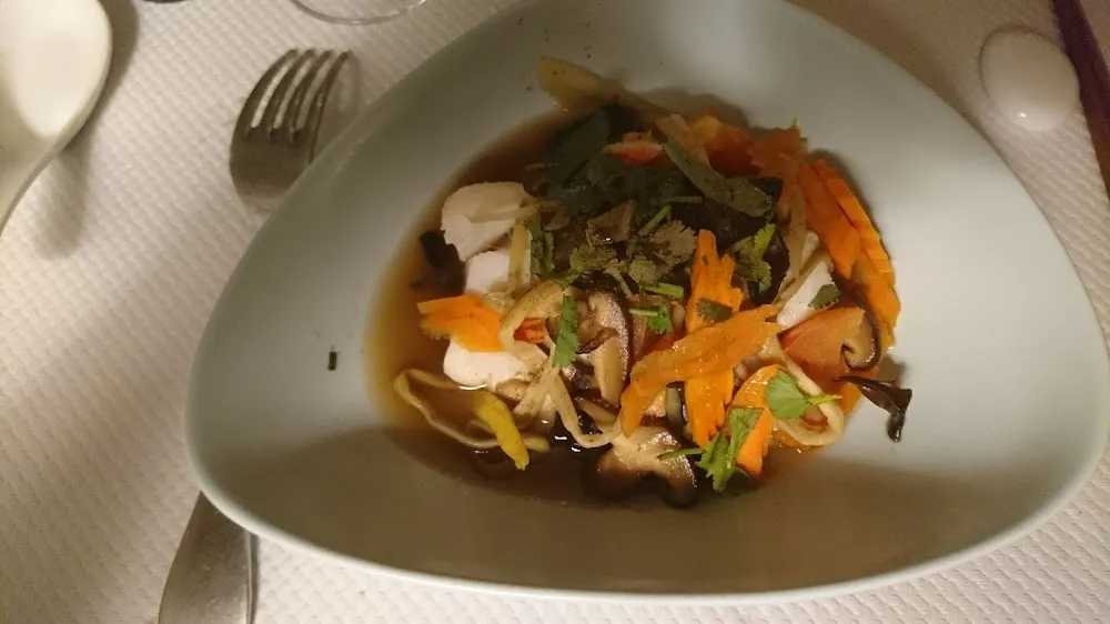 Poulet Aux Pousses de Bambou